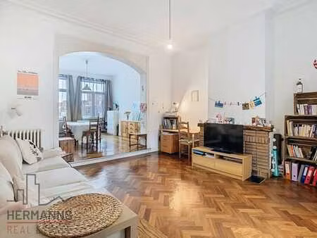 appartement spacieux et lumineux à deux pas du quartier du c