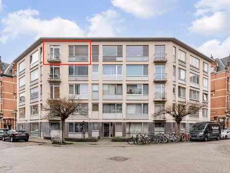 studio op toplocatie in berchem – ideaal als investering ...