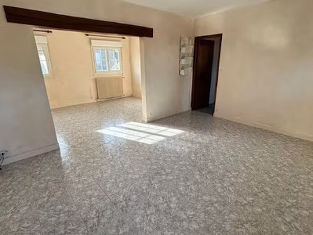 location appartement 6 pièces 108 m² à beauvais (60000)  1 200 €