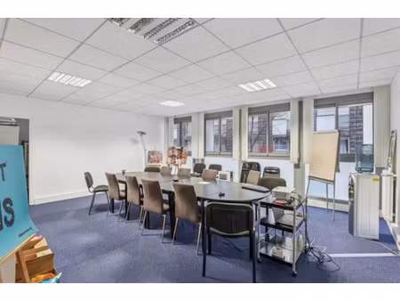 location locaux professionnels 297 m² à paris 15ème (75015)  11 417 €