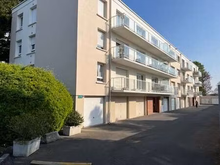 location appartement 3 pièces à caen (14000) : à louer 3 pièces / 75m² caen