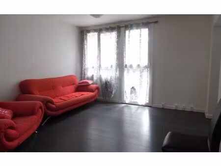 location appartement  m² t-2 à crosne  1 141 €