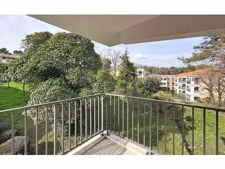appartement roquefort-les-pins 54.2 m² t-3 à vendre  280 000 €