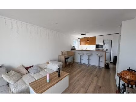 location appartement  m² t-3 à saint-jean-de-la-ruelle  750 €