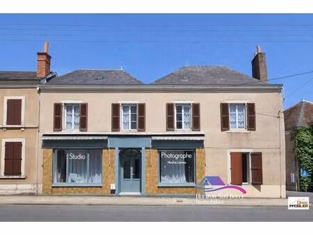 maison de ville avec local commercial !