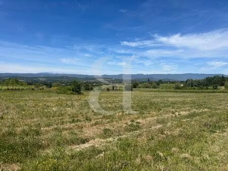 terrain agricole avec vue panoramique au coeur du luberon