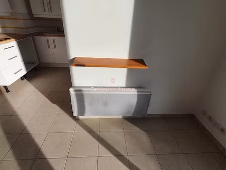 location appartement 3 pièces 65.87 m² à carrieres-sur-seine (78420)  1 410 €