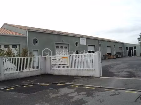 local d'activités de 171 m² à parempuyre