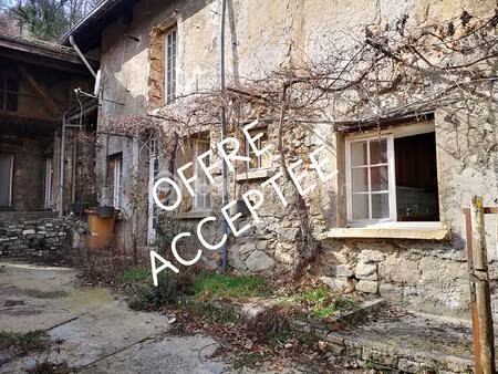 corps de ferme de 125 m² à notre-dame-de-mesage