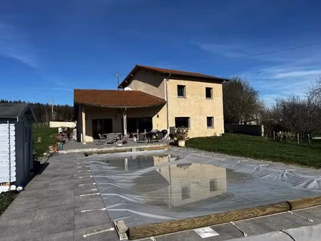 vente maison 8 pièces 154 m² fleury-la-montagne (71340)