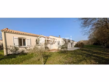 vente maison 5 pièces 135 m² pessines (17810)