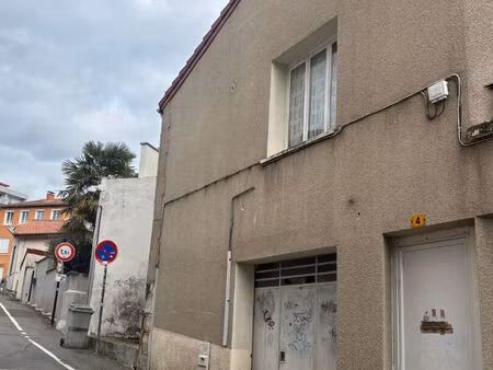 cret de roc / fourneyron maison de ville