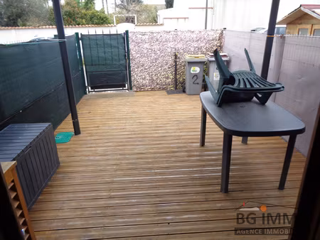 villa de vacances de type t2 avec 2 terrasses et cellier