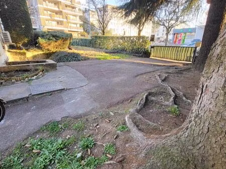 t4 avec terrasse et jardin privatif