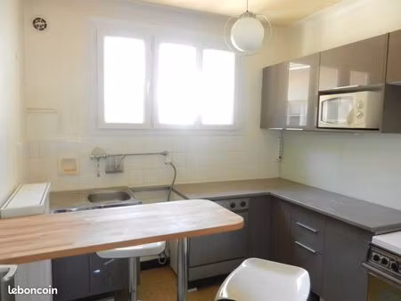 a louer t2 359 rue garibaldi 69007 lyon