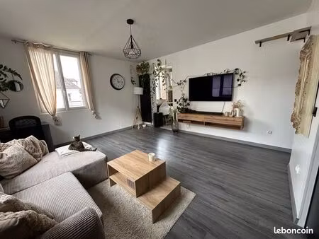 appartement à louer pleins centre