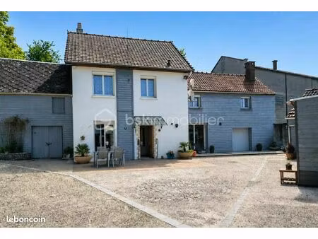 maison 7 pièces 140 m²