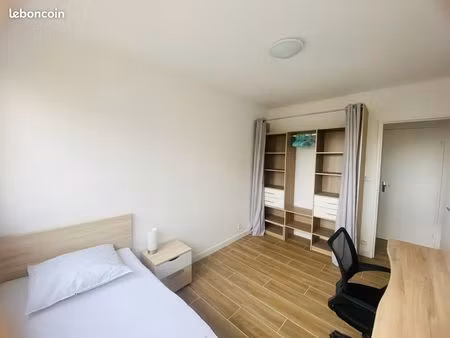 chambre pour étudiante dans résidence sécurisée