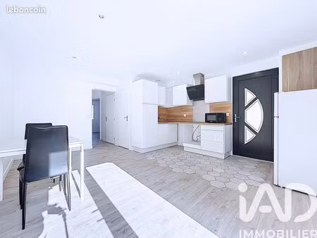 appartement 3 pièces 45 m²