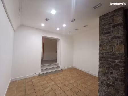 local professionnel ideal professions liberales ou medicales-quai bonaparte-les sablettes