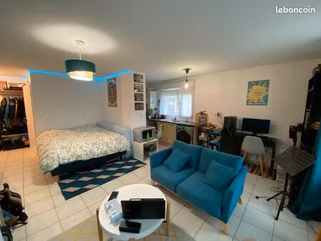 studio 1 pièce 35 m²