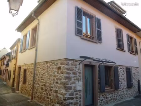 appartement-studio meublé de 35 m² habitables