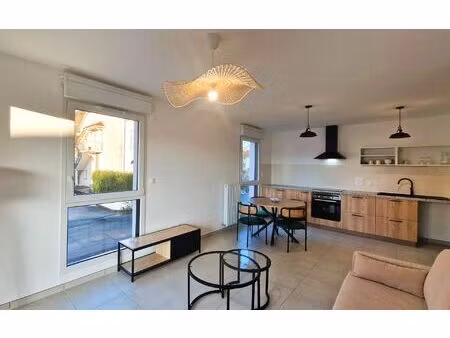 location appartement  61.28 m² t-3 à allonzier-la-caille  1 350 €