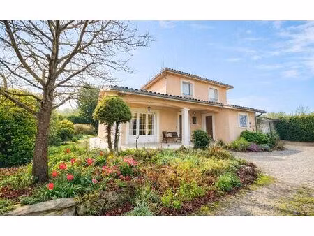 maison saint-andéol-le-château 125 m² t-5 à vendre  430 000 €