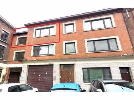 appartement 2 chambres à charleroi - gilly - place ferrer