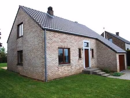 dans un environnement agréable  spacieuse villa de qualité