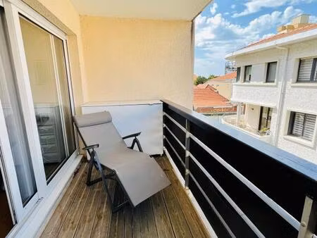 appt t2 meublé avec terrasse et parking couvert