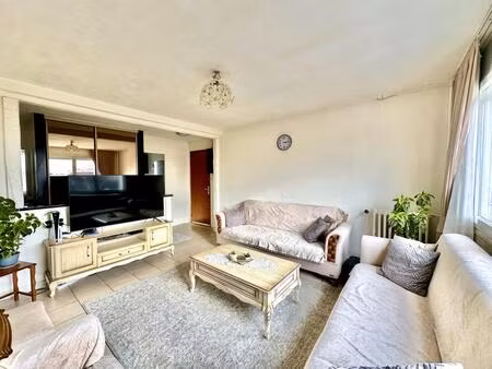 ris-orangis - appartement-2 chambres-cave-balcon- vendu loué