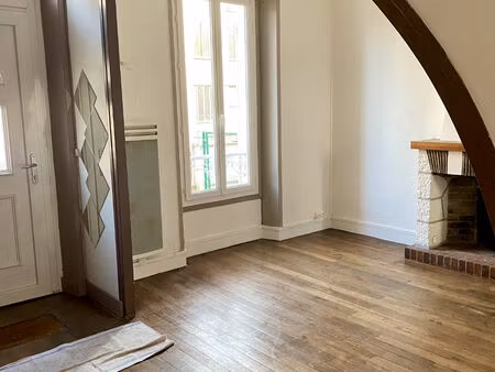 location f2 valence en brie