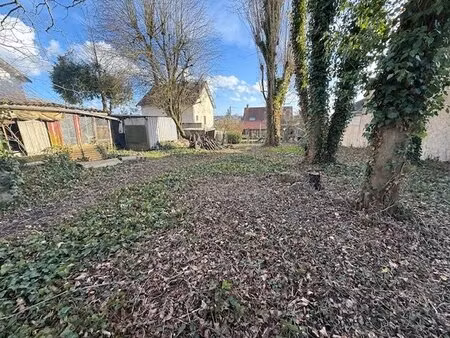terrain à bâtir avec 22m de façade !!