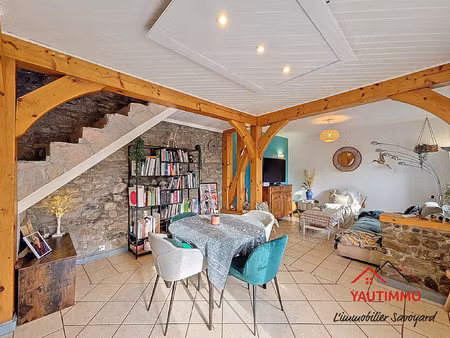 appartement avec jardin  terrasse et annexe jusqu'à 4 cha