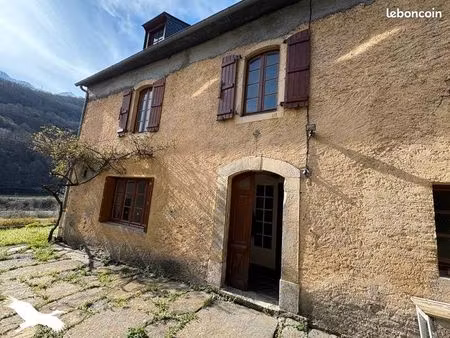 maison 3 pièces 144 m²