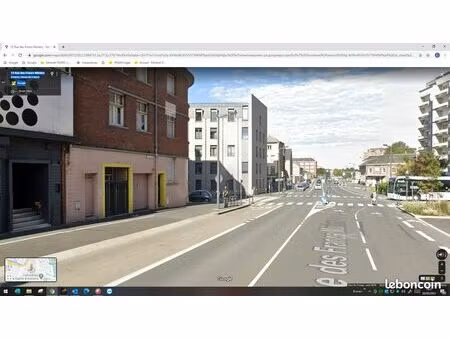 parking moto a louer