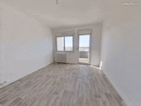 bel appartement f4 à louer avec ascenseur et grande terrasse