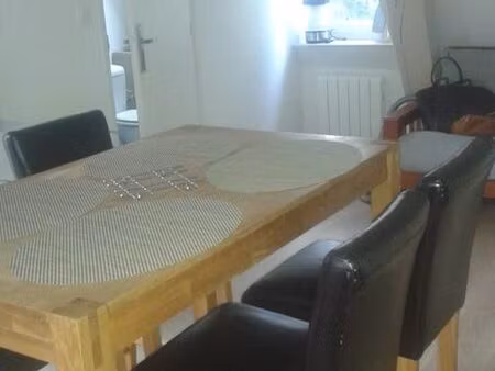 grand studio tout équipé en plein centre-ville