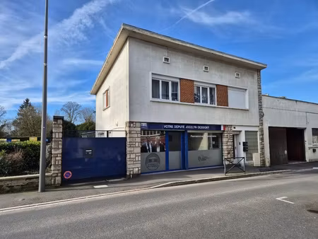 immeuble 7 pièces - 180 m²