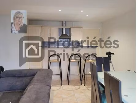 appartement-2 pièces -47m2  1 chambre  stationnement aisé visite le 06 apres midi
