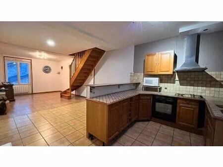 coeur de ville avec dépendance