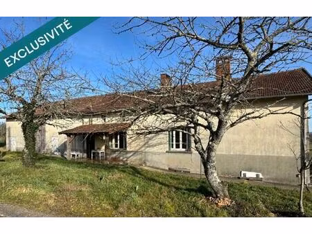 corps de ferme  au bout d'une impasse.