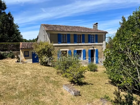 maison de campagne a renover avec vue panoramique sur la campagne