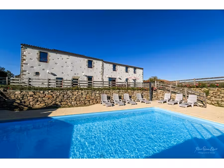 maison le poire sur vie