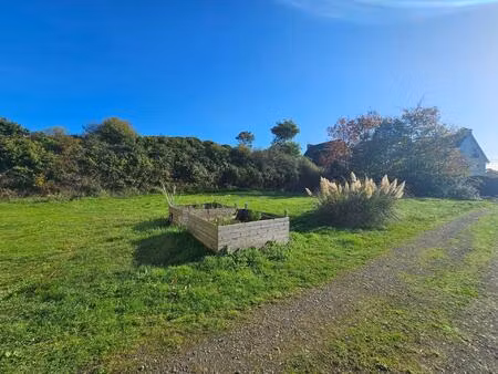 terrain construtible  quartier du vieux bourg - sainte barbe