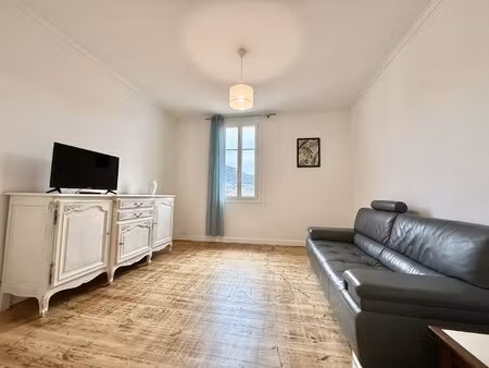 maison 3 pieces meuble pasteur