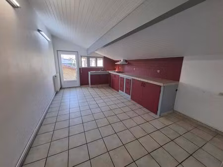 location appartement 3 pièces 90m² villeneuve de marsan 40190