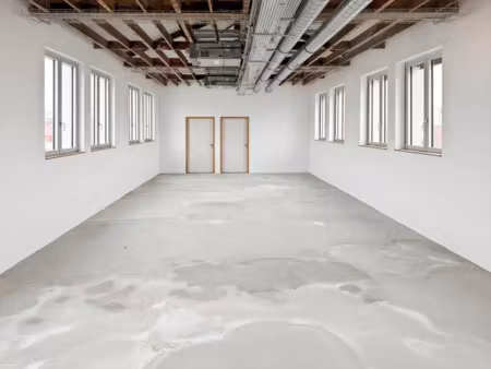 bureaux à louer . 11 rue benjamin raspail 92240 malakoff