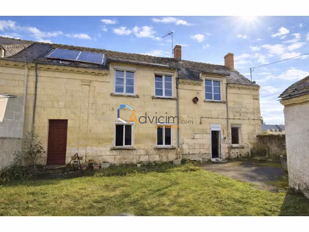 maison ancienne en pierre de tuffeau